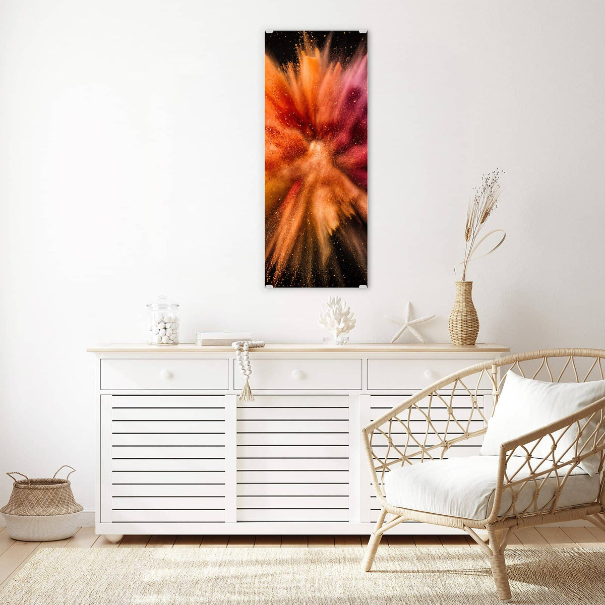 Wandbild - Farbpulver auf Schwarz - Hochformat – Farbpigmente explodieren auf Dunkel