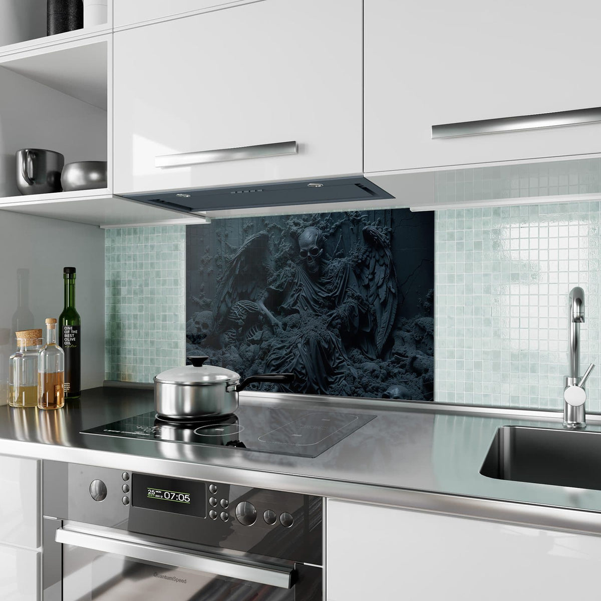 Küchenrückwand aus Glas Geflügeltes Skelett im Hochformat als Spritzschutz hinter dem Kochfeld, über dem Fliesenspiegel montiert