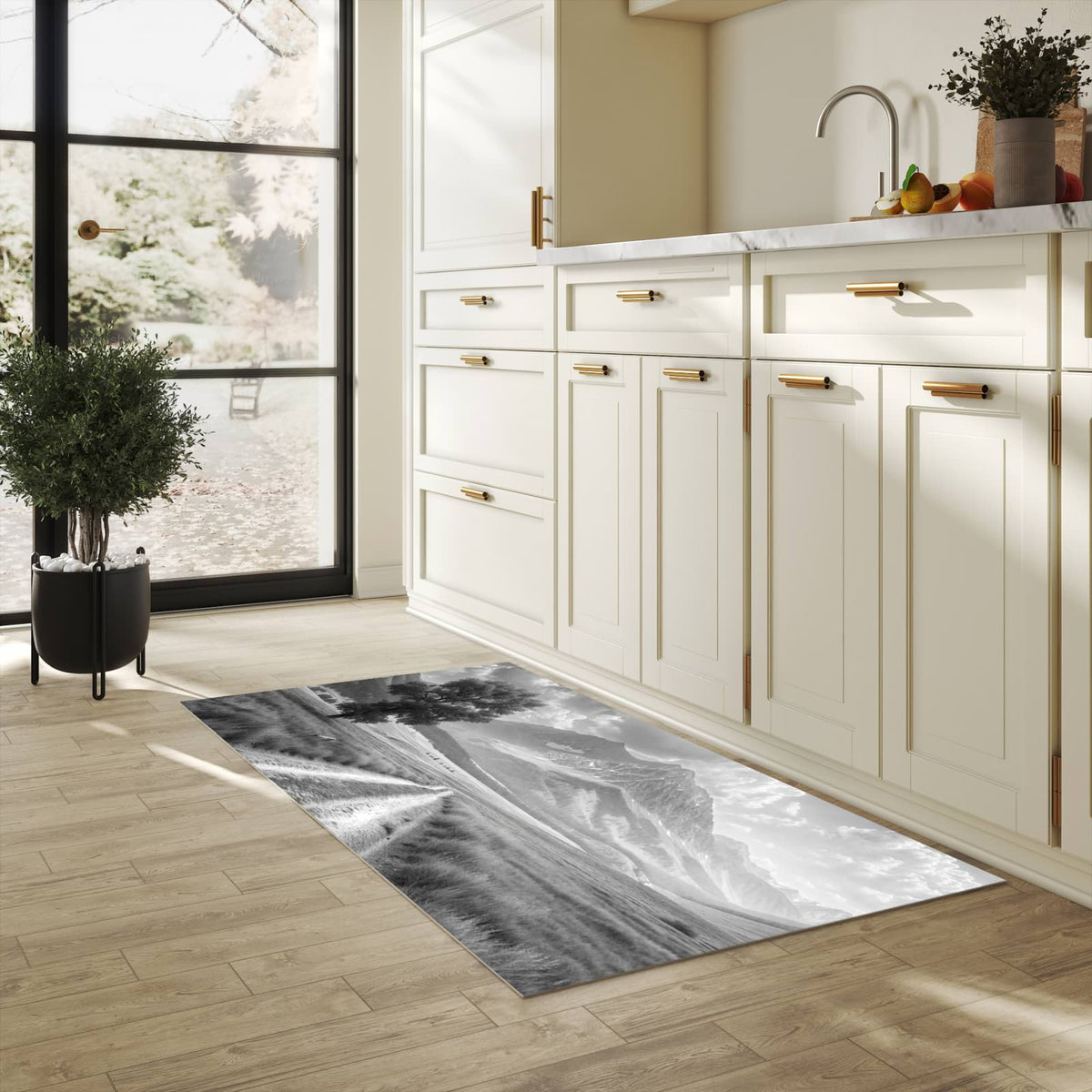 Farbbeständiger Küchenläufer mit Motiv Berglandschaft Weg in heller Küche