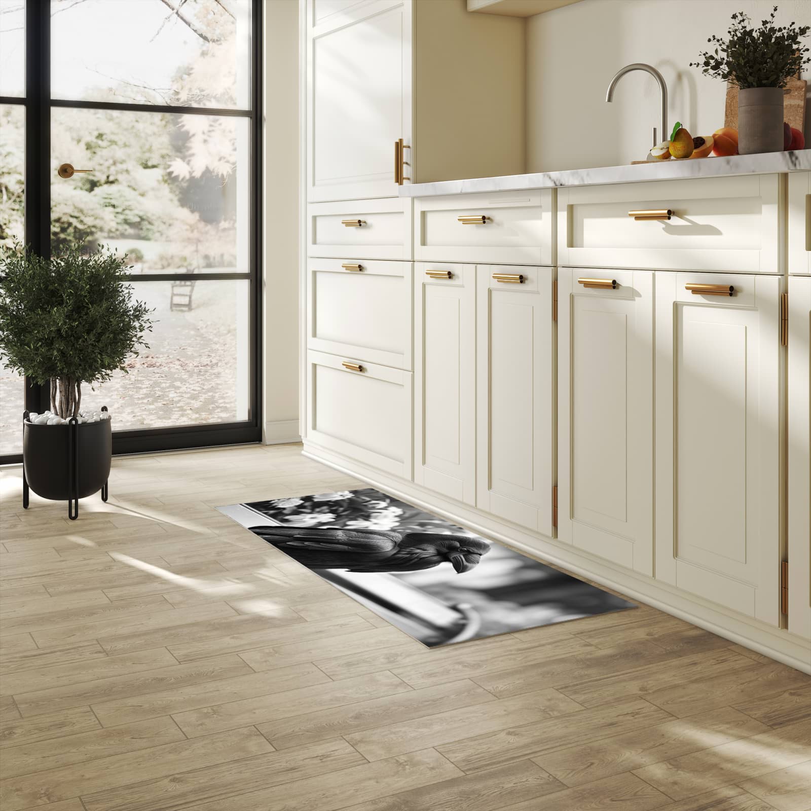 Abriebfester Küchenläufer mit Motiv Rabe auf Bank in heller Küche
