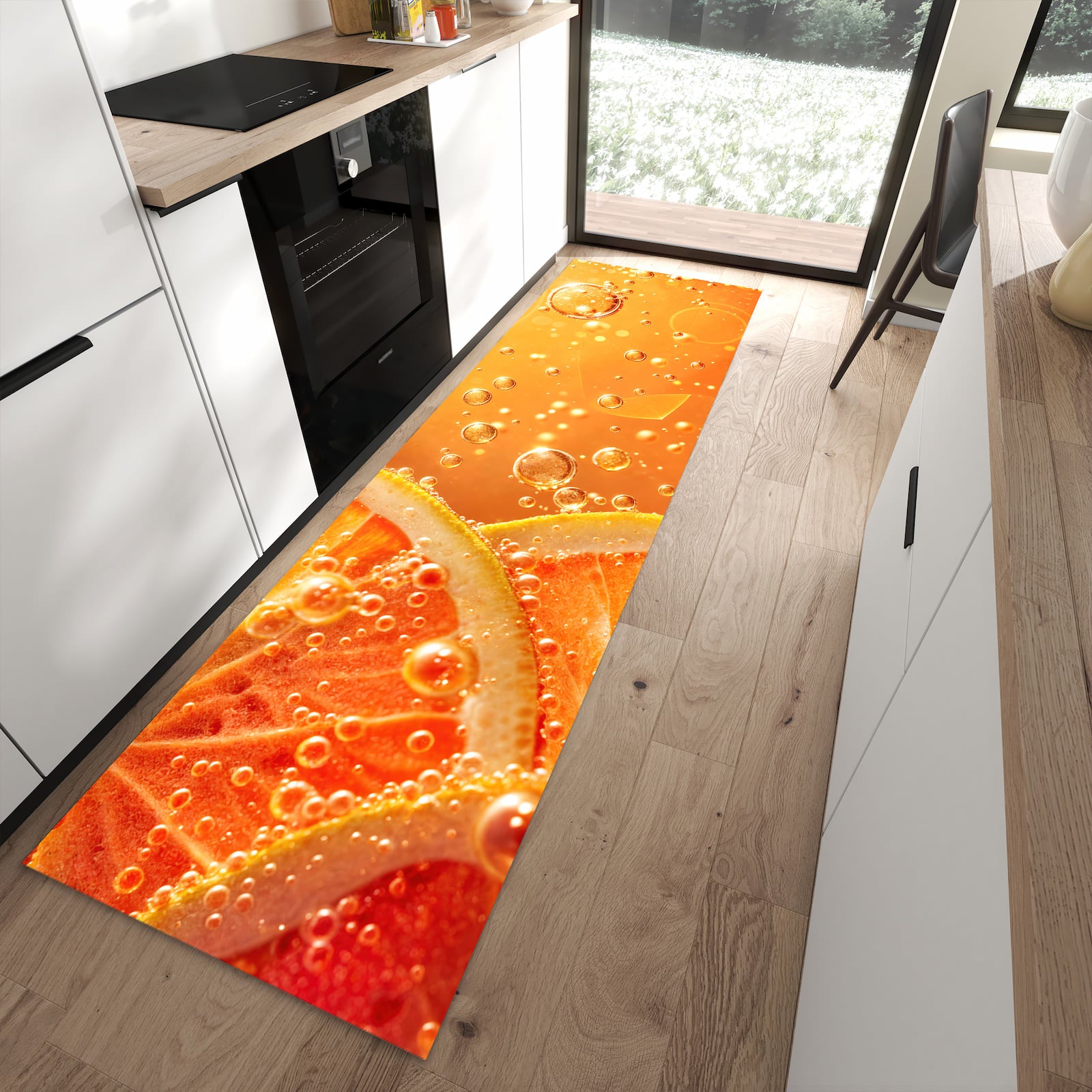 Formstabiler rutschfester Küchenteppich mit Motiv Spritzige Orange in moderner Küche