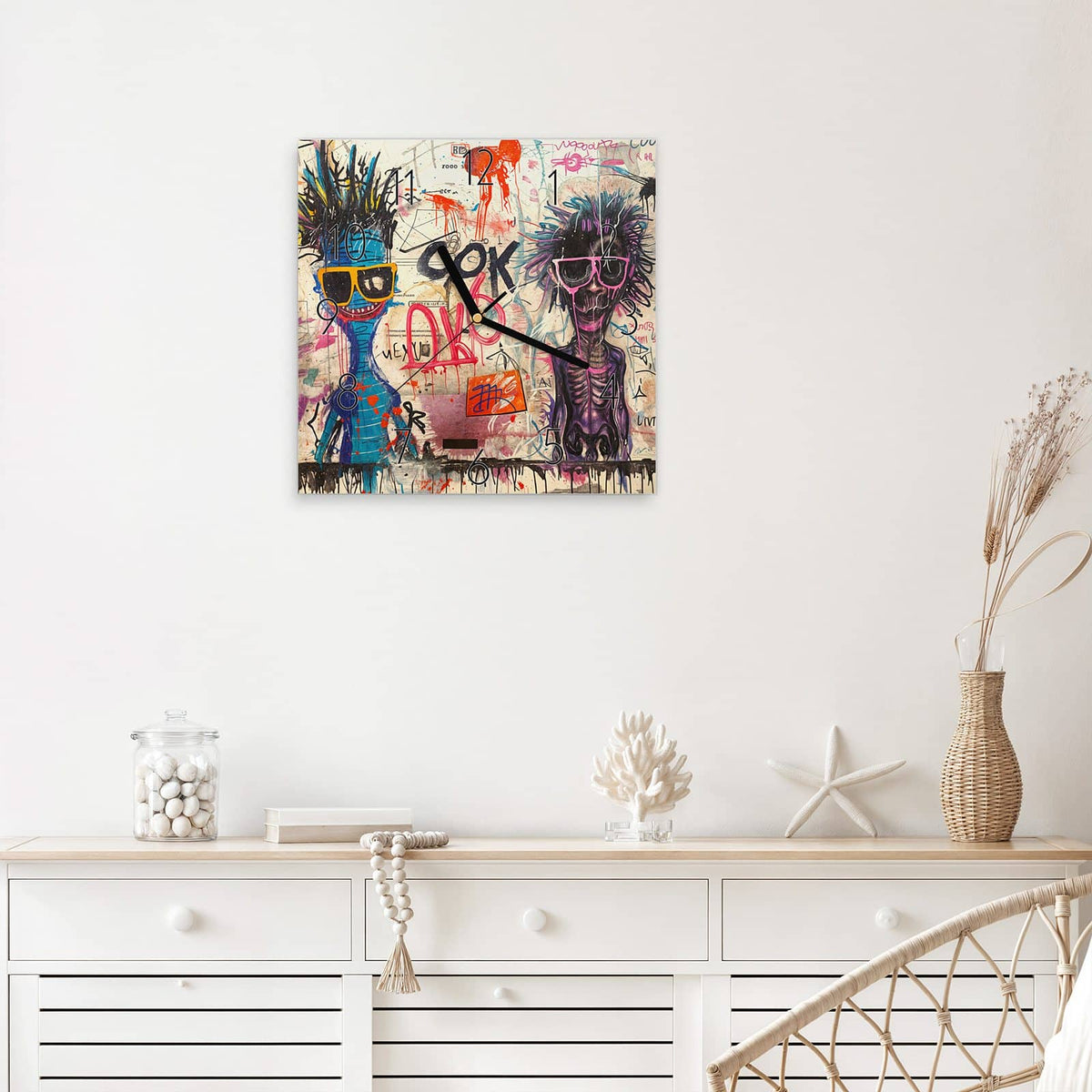 Wanduhr Graffiti-Figuren aus Glas – Quadratisch 30 × 30 cm – Coole Figuren mit Sonnenbrillen