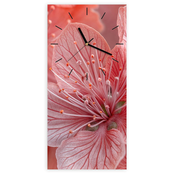 Wanduhr Stille Blumenpracht aus Glas – Hochformat 30 × 60 cm mit Ziffernblatt Linie