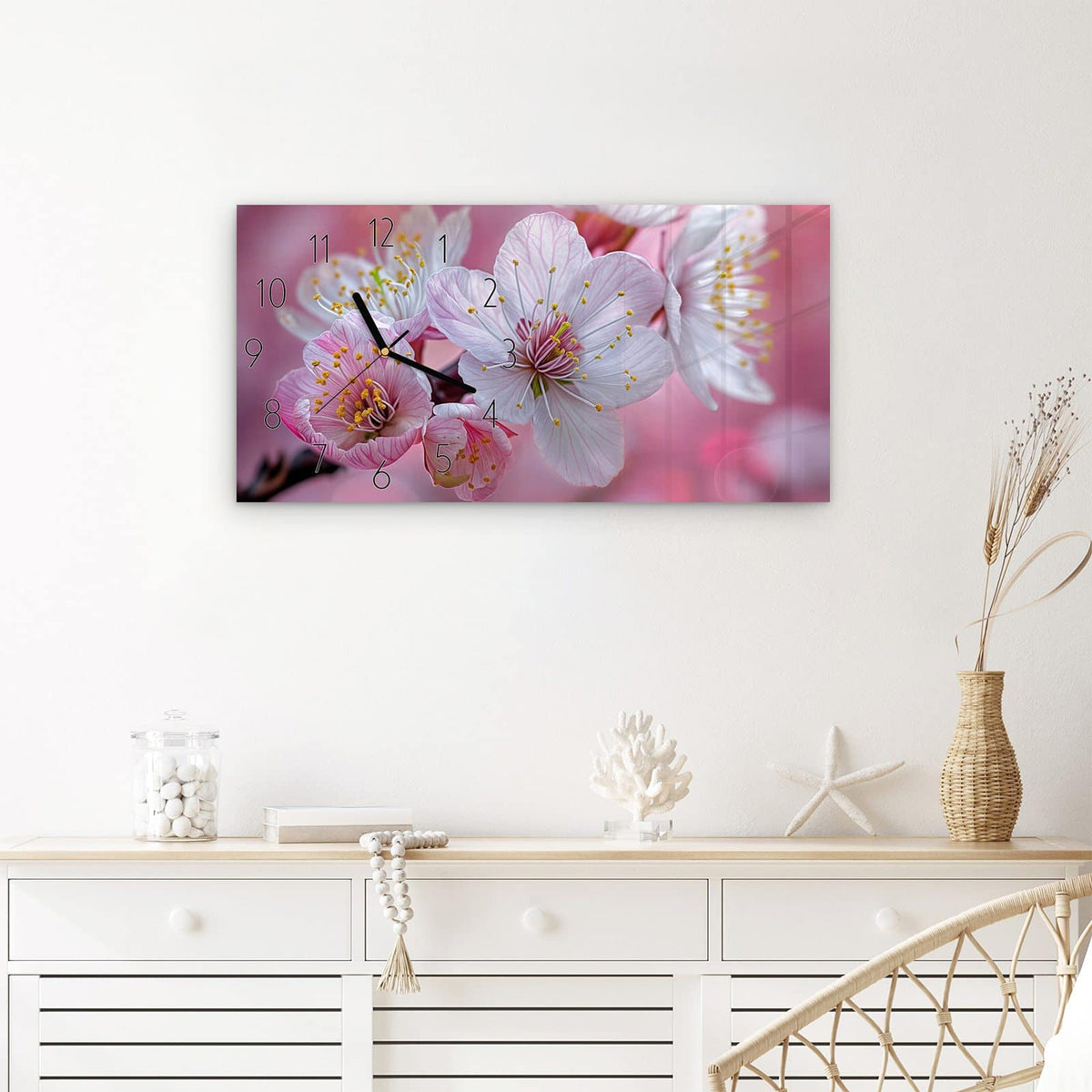 Wanduhr Sanfte Kirschblüten aus Glas – Querformat 60 × 30 cm – Kirschblüten vor rosa Lichtkreisen