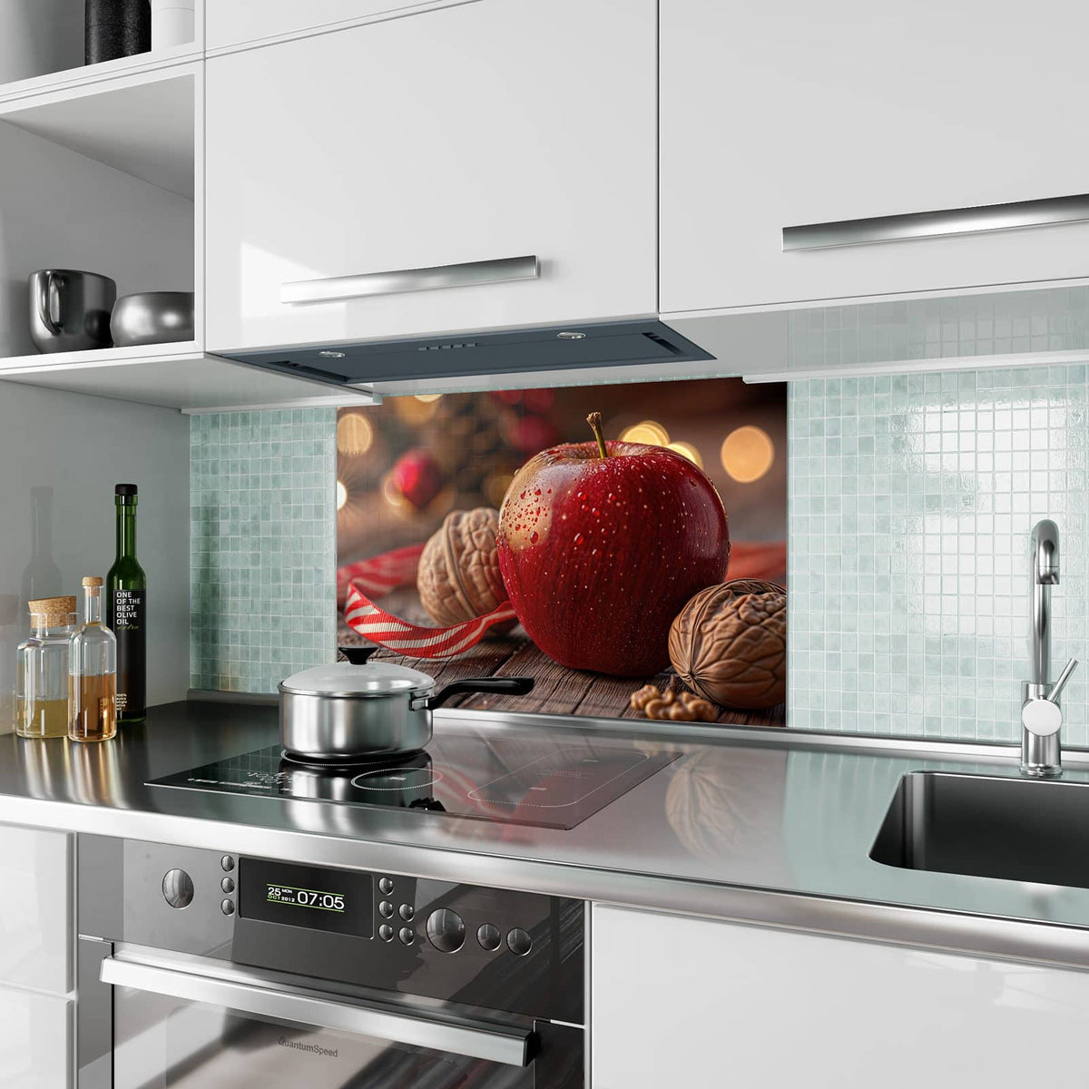 Küchenrückwand aus Glas Apfel und Nüsse im Hochformat als Spritzschutz hinter dem Kochfeld, über dem Fliesenspiegel montiert
