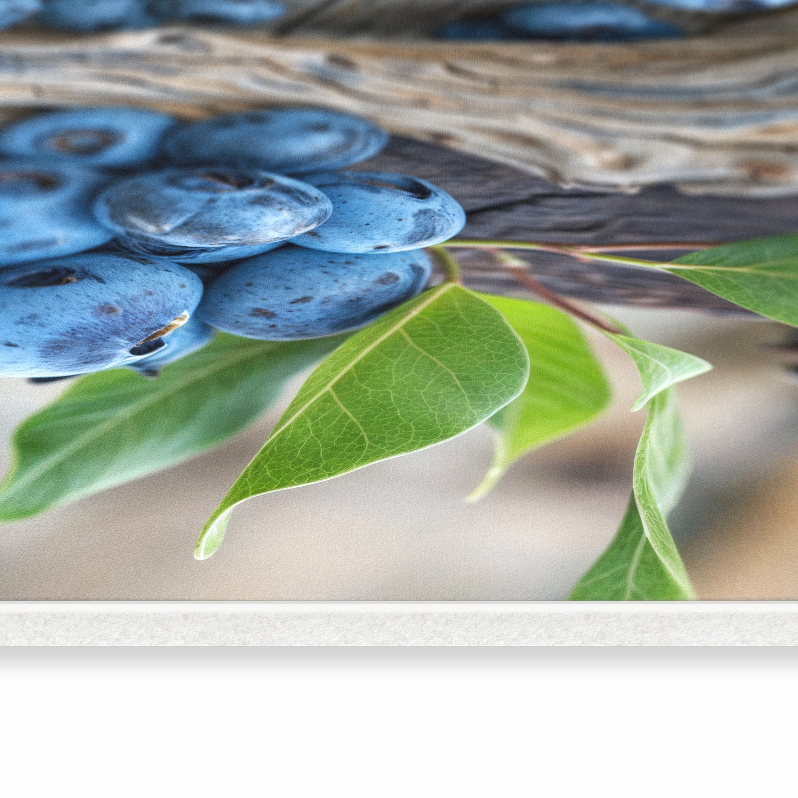 Bodenschonender waschbarer Küchenteppich mit Motiv auf und Blaubeeren in seitlicher Ansicht