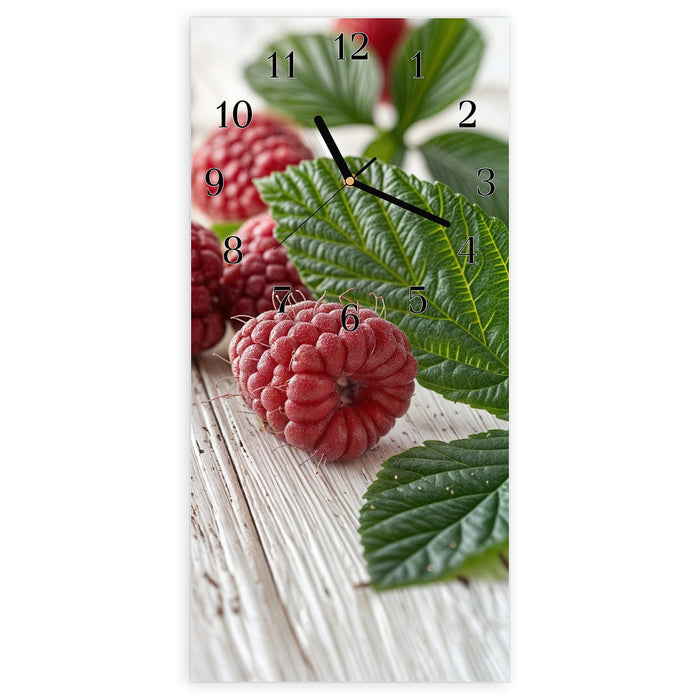 Wanduhr Himbeeren Holztisch aus Glas – Hochformat 30 × 60 cm mit Ziffernblatt Klassisch
