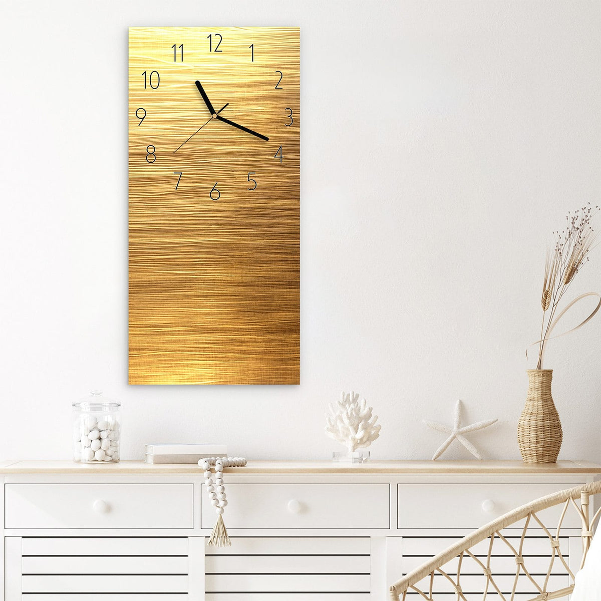 Wanduhr Golden Textured Surface aus Glas – Glänzendes Gold mit feinen Linien