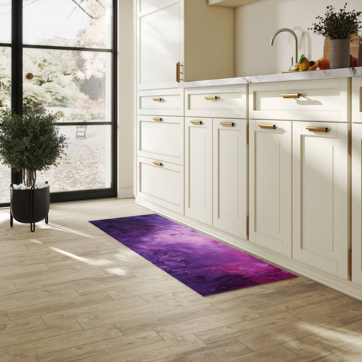 Waschbarer Teppich fürs Esszimmer mit Motiv Textur Mischung Lila in heller Küche