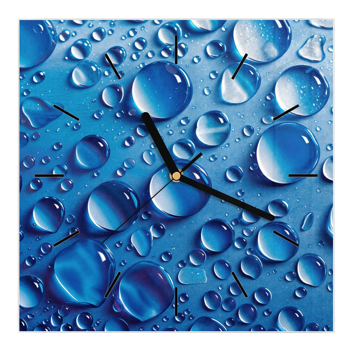 Wanduhr aus Glas, Ziffernblatt Linie mit Motiv Tropfen auf Blau: Runde Wassertropfen auf tiefblauer Fläche mit hellen Reflexen