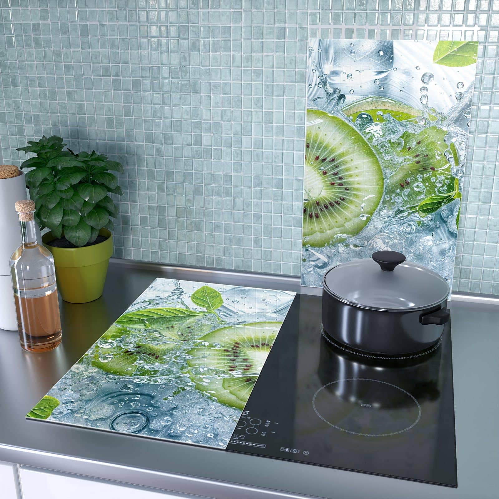 2-teilige Abdeckplatten Ceranfeld mit Frische Kiwi Spritzer-Motiv als Spritzschutz hinter dem Kochfeld