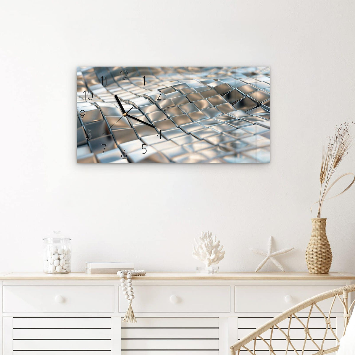Wanduhr Metallische Fläche aus Glas – Querformat 60 × 30 cm – Wellen aus silbernen Metallfliesen