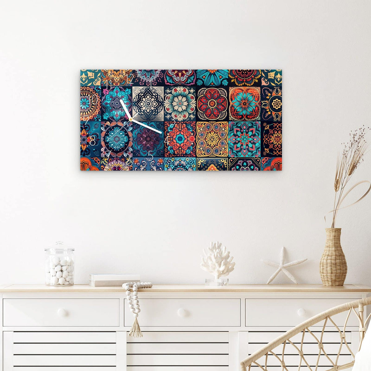 Wanduhr Mandala Mosaik Teppich aus Glas – Querformat 60 × 30 cm – Mandalas in Türkis und Rot