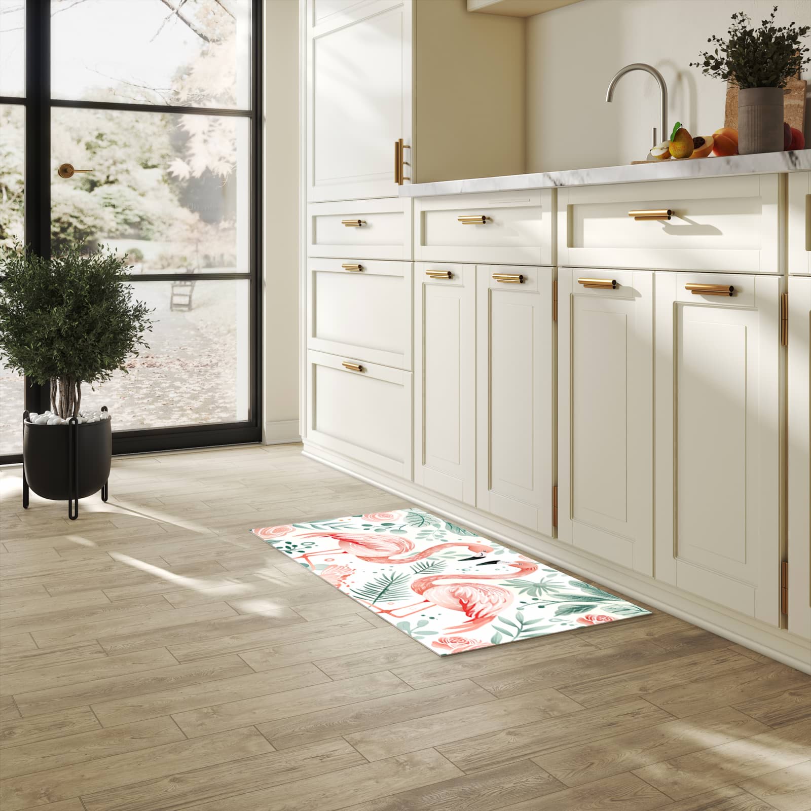 Feuchtigkeitsresistenter Teppich für die Küche mit Motiv Flamingo Blätter in heller Küche