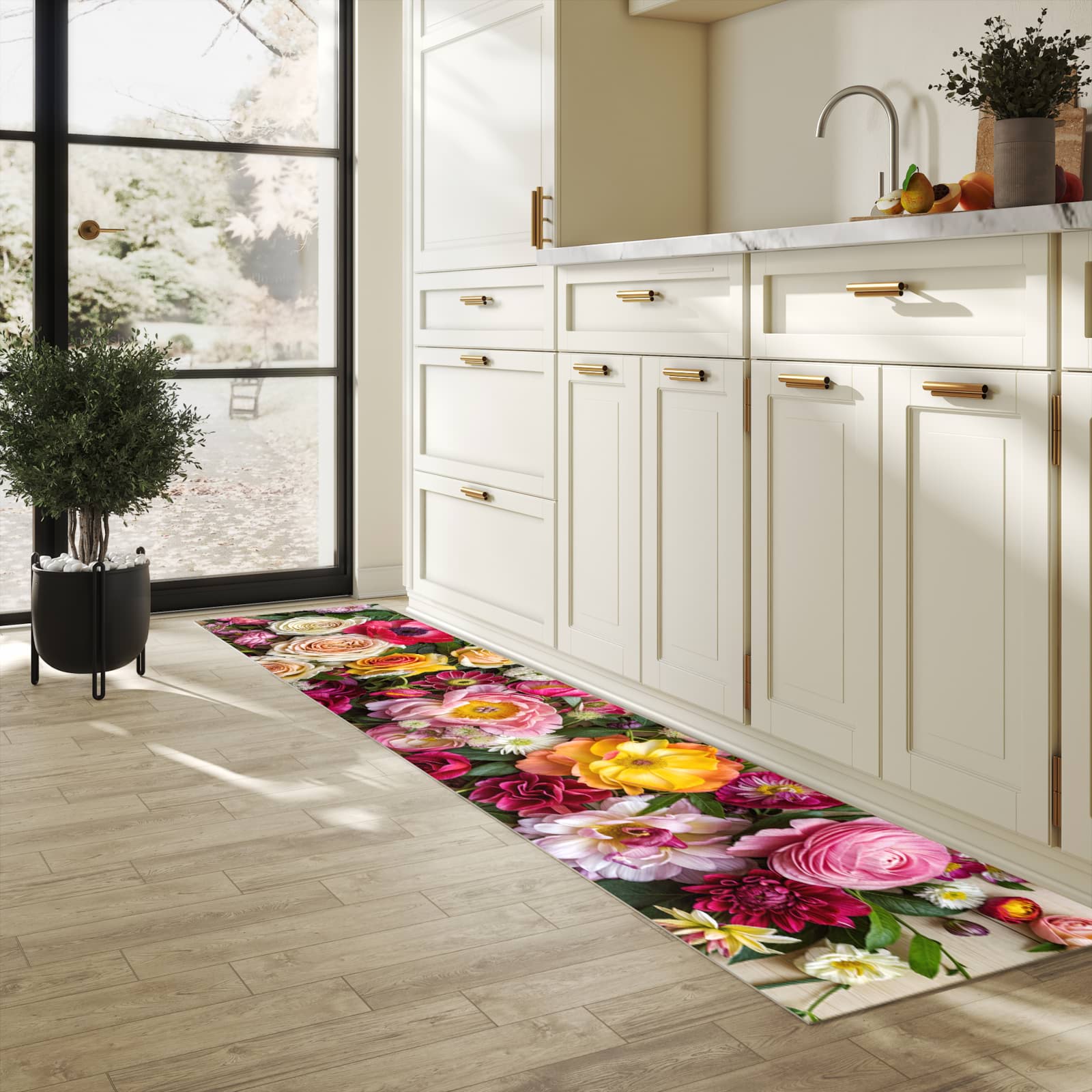 Zeitsparender großer Küchenteppich mit Motiv Blumenbouquet in heller Küche
