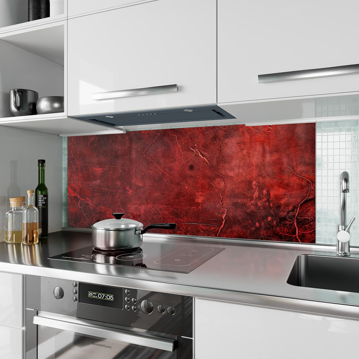 Küchenrückwand aus Glas Rissiges Rot im Hochformat als Spritzschutz hinter dem Kochfeld, über dem Fliesenspiegel montiert