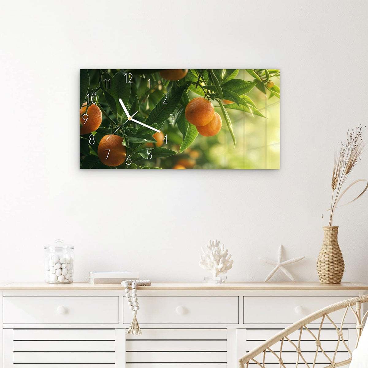 Wanduhr Orangenbaum Closeup aus Glas – Querformat 60 × 30 cm – Reife Orangen am sonnigen Zweig