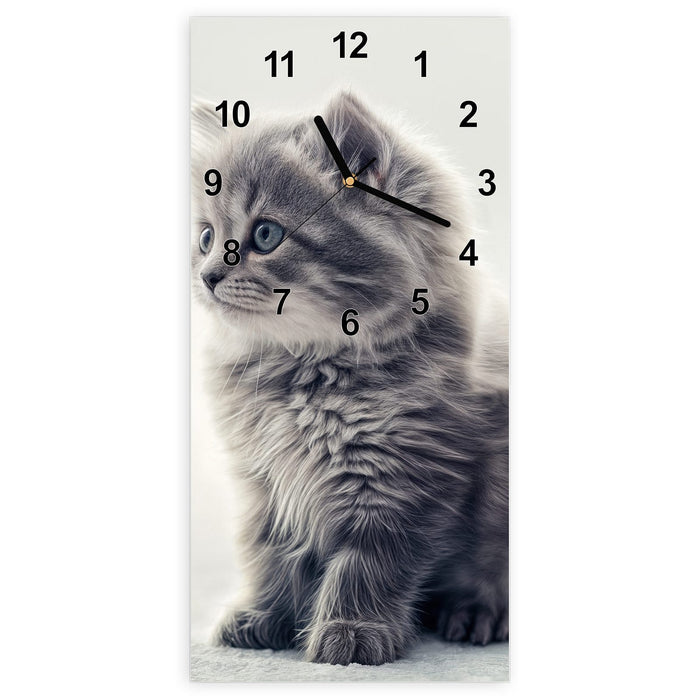 Wanduhr Kitten Portrait aus Glas – Hochformat 30 × 60 cm mit Ziffernblatt Modern