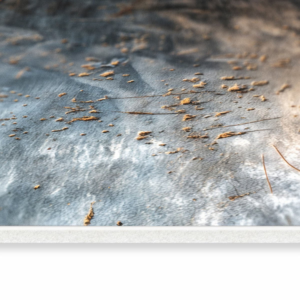 Rutschfester Küchenläufer mit Motiv Metalltextur in seitlicher Ansicht für Trittkomfort