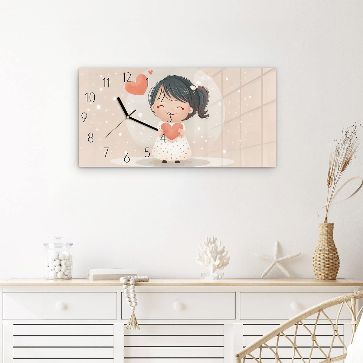 Wanduhr Herziges Maedchen Herz aus Glas – Querformat 60 × 30 cm – Mädchen mit großem rosa Herz