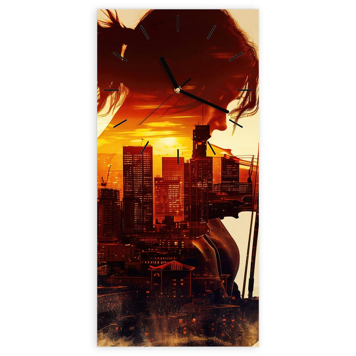 Wanduhr Geige vor Skyline aus Glas – Hochformat 30 × 60 cm mit Ziffernblatt Linie