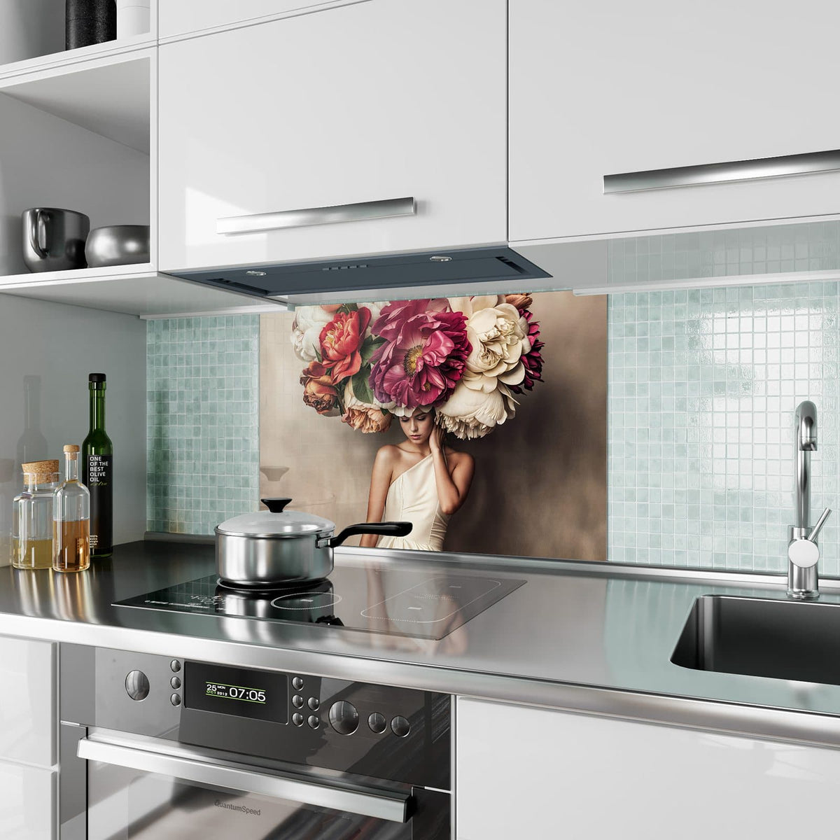 Küchenrückwand aus Glas Frau mit Blumenhut im Hochformat als Spritzschutz hinter dem Kochfeld, über dem Fliesenspiegel montiert