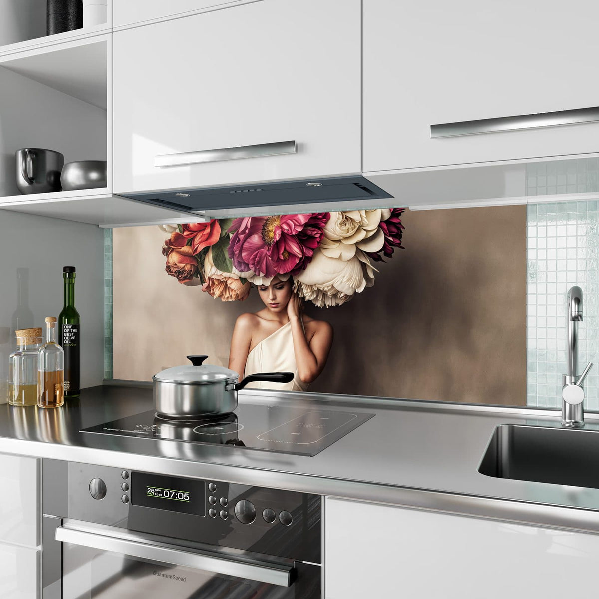 Küchenrückwand aus Glas Frau mit Blumenhut im Hochformat als Spritzschutz hinter dem Kochfeld, über dem Fliesenspiegel montiert