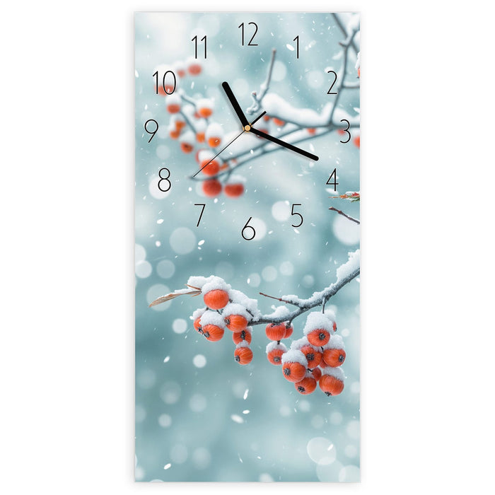 Wanduhr Beeren im Schnee aus Glas – Hochformat 30 × 60 cm mit Ziffernblatt Elegant