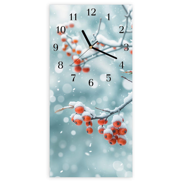 Wanduhr Beeren im Schnee aus Glas – Hochformat 30 × 60 cm mit Ziffernblatt Klassisch