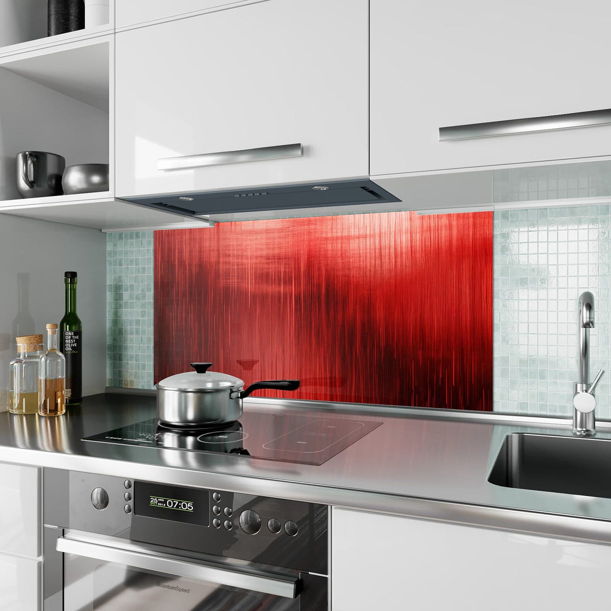Küchenrückwand aus Glas Vertikale Linien in Rot im Hochformat als Spritzschutz hinter dem Kochfeld, über dem Fliesenspiegel montiert