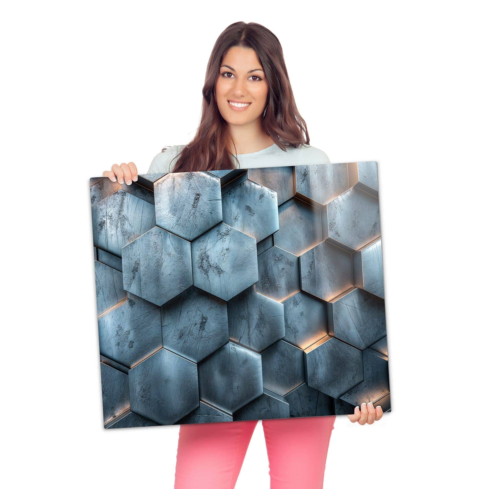 Abdeckplatte für Ceranfeld mit Hexagon Struktur-Motiv wird zur Größendarstellung gehalten