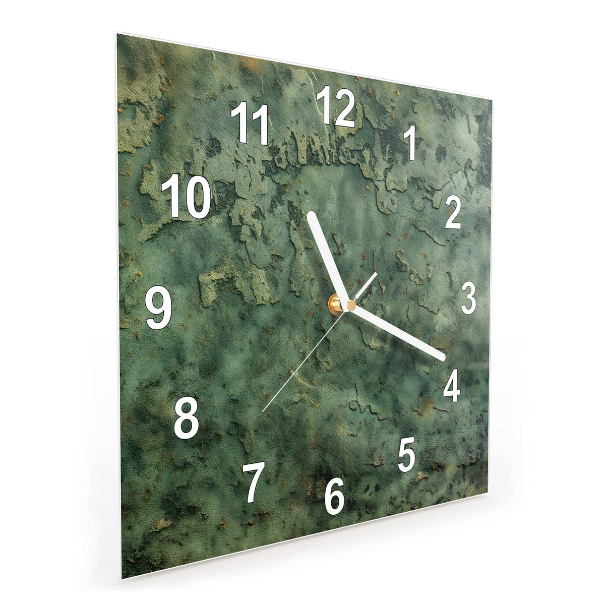Quadratische Wanduhr aus Glas Moosgrüne Wand schräg von der Seite, 4 mm starkes Glas