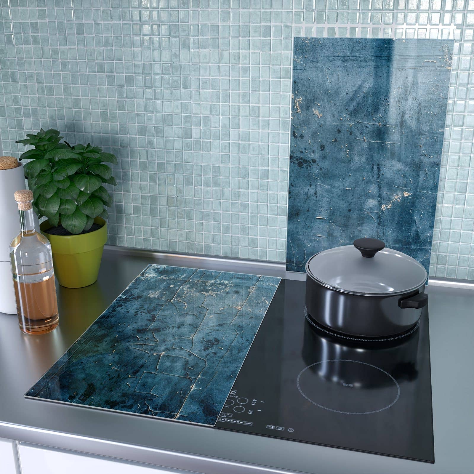 2-teilige Herdabdeckplatte aus Glas mit Verwitterte & Wand-Motiv als Spritzschutz hinter dem Kochfeld