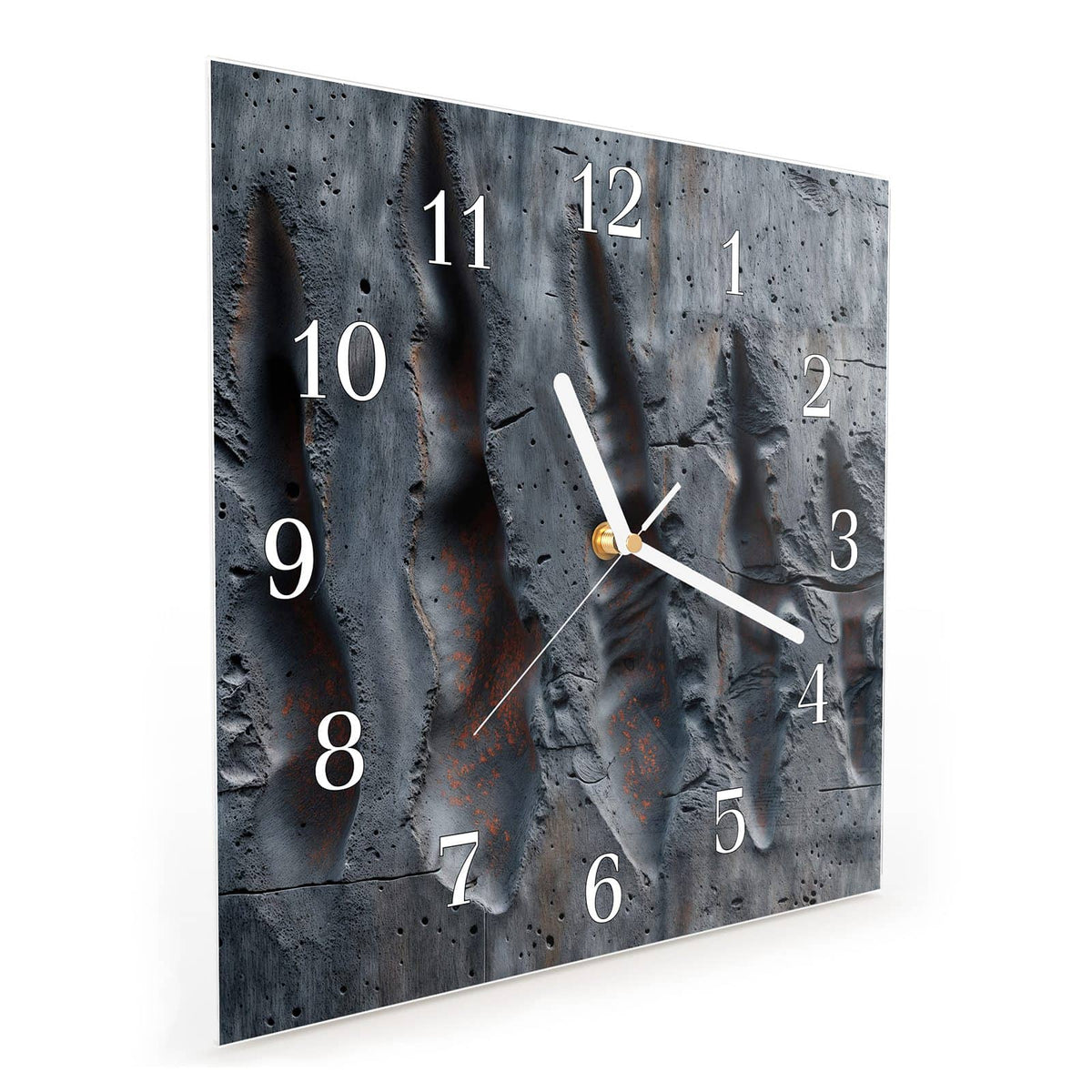 Quadratische Wanduhr aus Glas Rostspuren im Beton schräg von der Seite, 4 mm starkes Glas