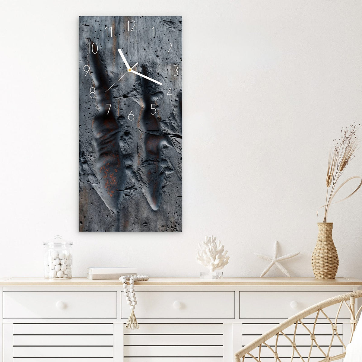 Wanduhr Strukturiertes Muster aus Glas – Geätzte Linien in Grau und Rost