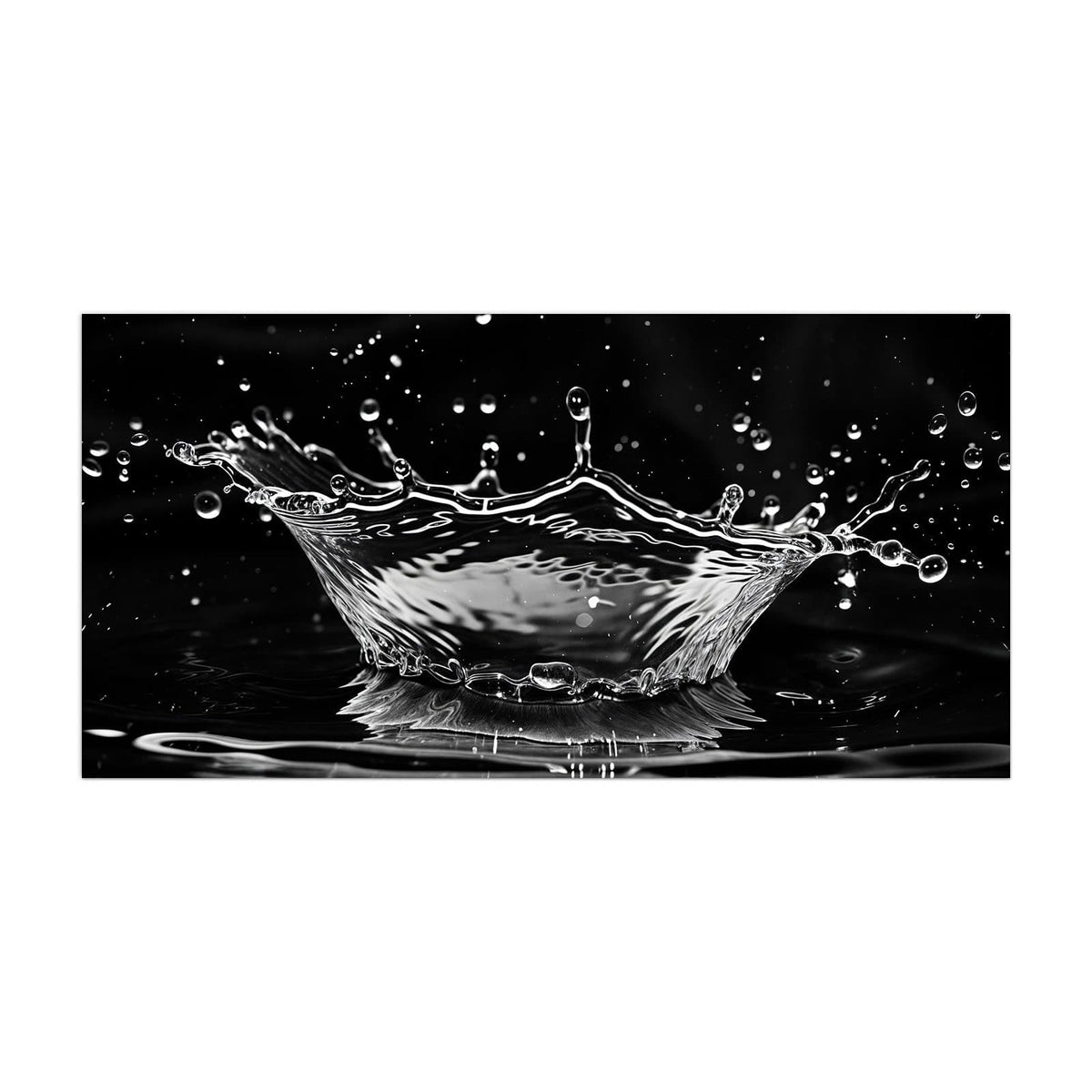 Küchenrückwand aus Glas Wasserkrone im Hochformat, Motiv bildfüllend von vorn