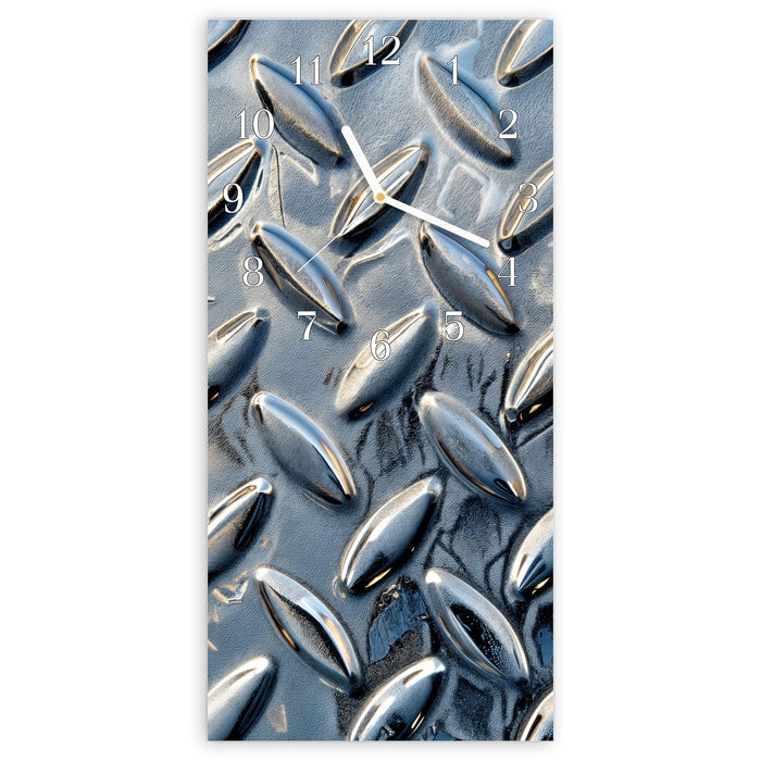 Wanduhr Riffelblechmuster aus Glas – Hochformat 30 × 60 cm mit Ziffernblatt Klassisch