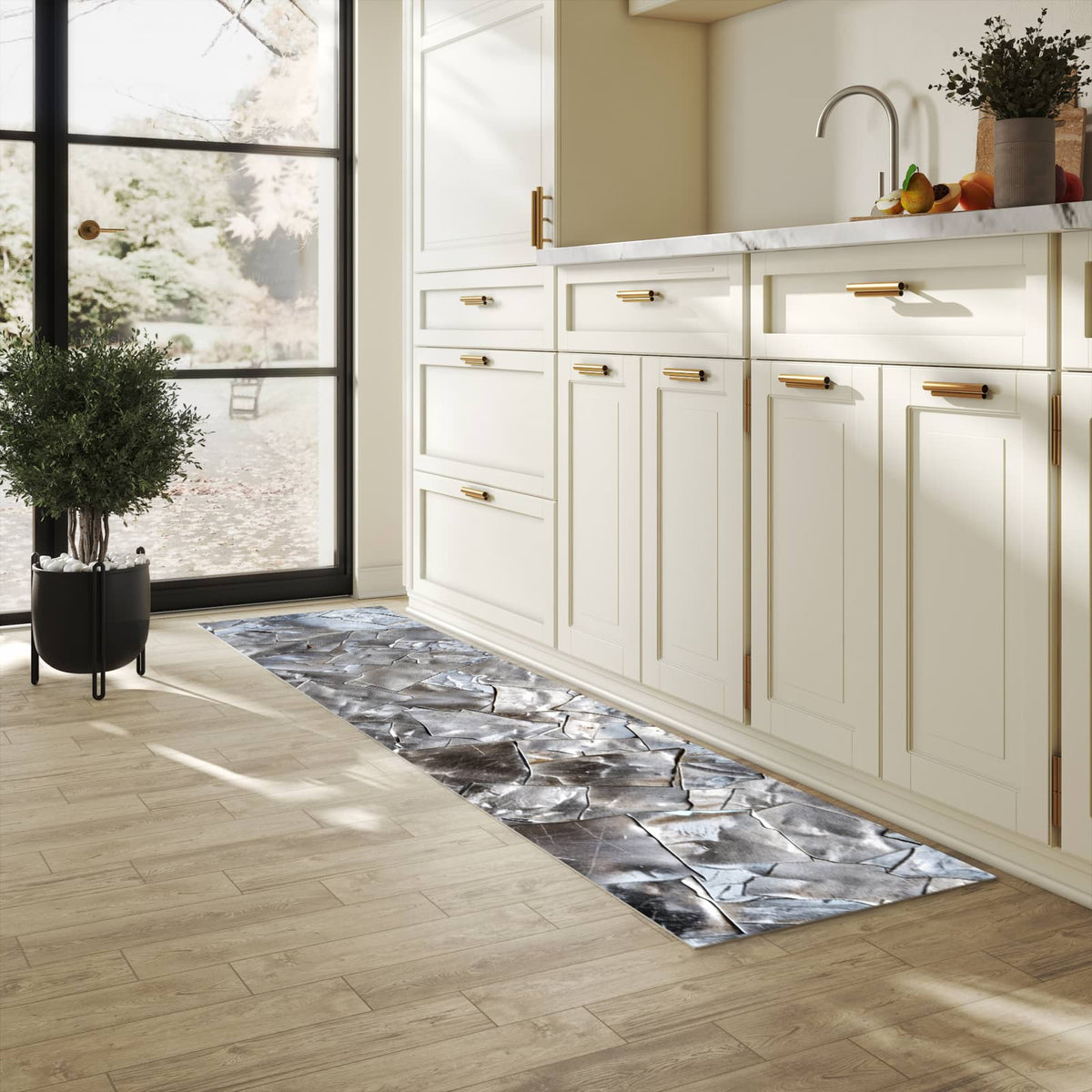 Schmutzabweisender Küchenläufer mit Motiv Metallisches Mosaik in heller Küche
