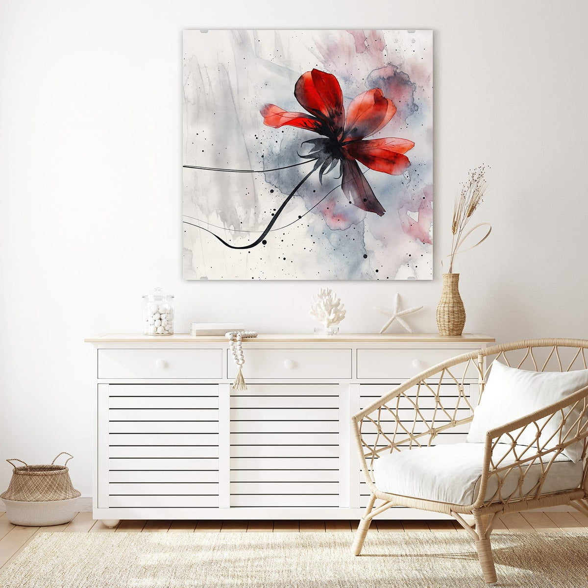 Glasbild Abstrakte Blüte an der Wand – Rote Aquarellblüte mit schwarzen Tuschelinien auf hellem Grund
