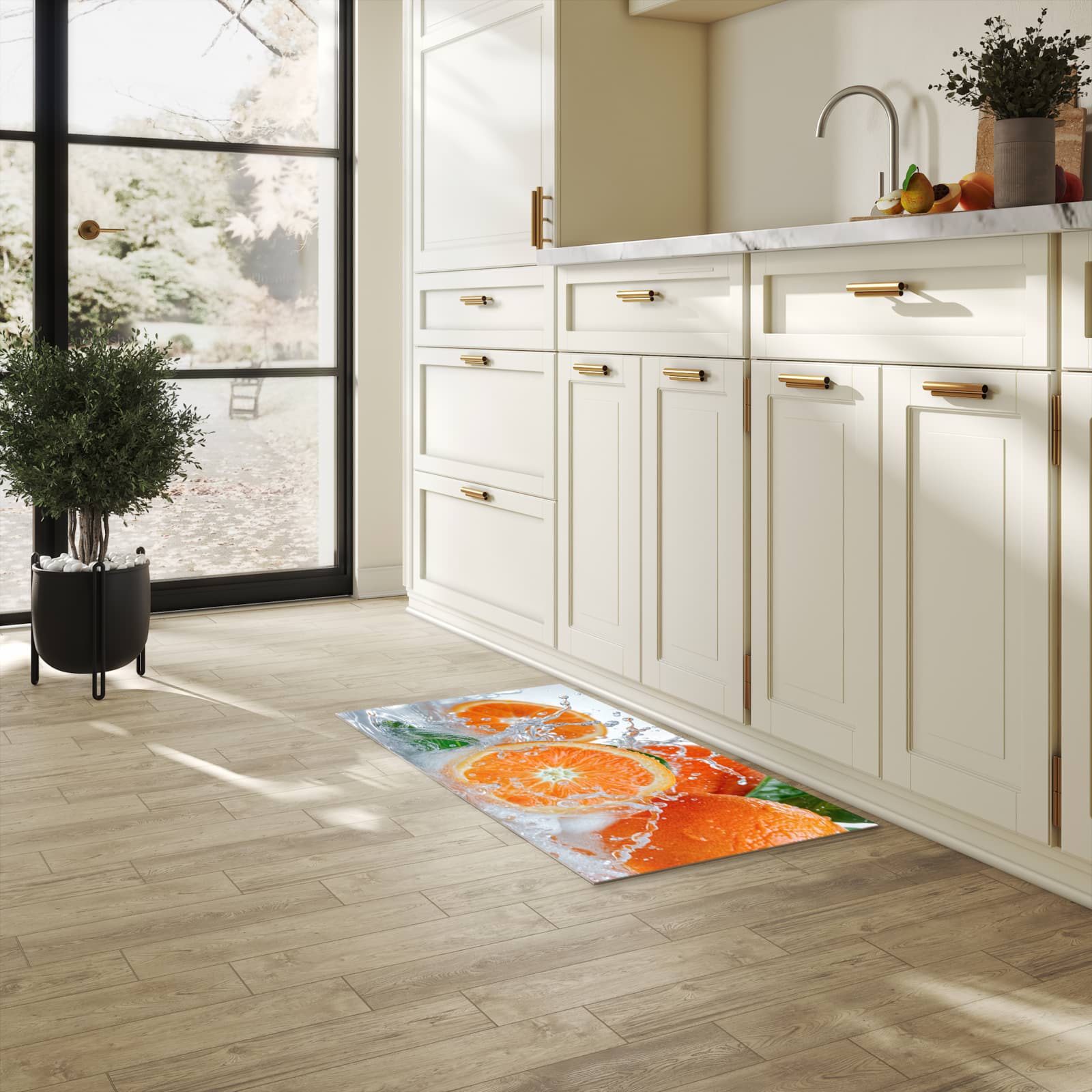 Küchenteppich mit Motiv Spritzige Orangen für Ordnung & Übersicht in heller Küche