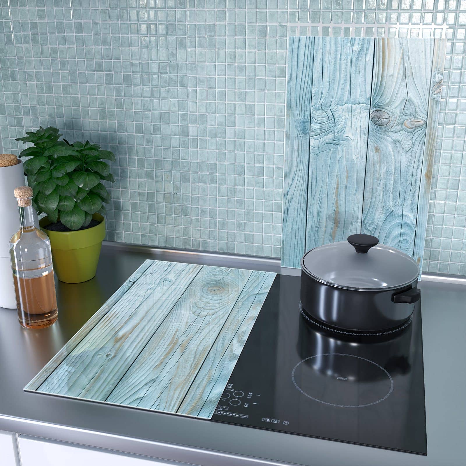 2-teilige Abdeckplatte für Induktionsherd mit Holzbretterdekor-Motiv als Spritzschutz hinter dem Kochfeld