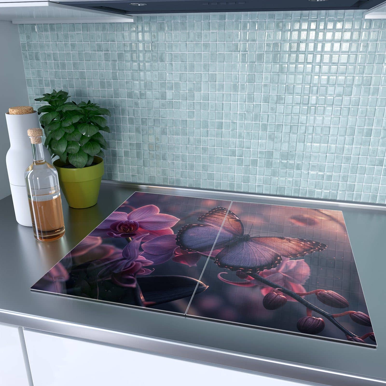 2-teilige Herdabdeckplatte mit Schmetterling Blüte-Motiv auf dem Ceranfeld