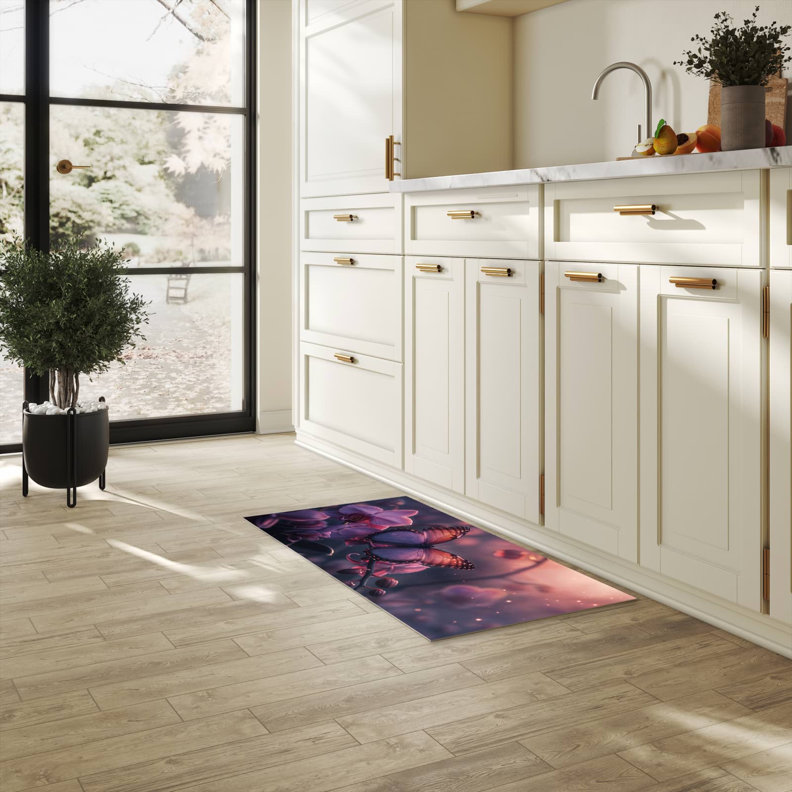 Rutschhemmender dünner Teppich mit Motiv Schmetterling Blüte in heller Küche