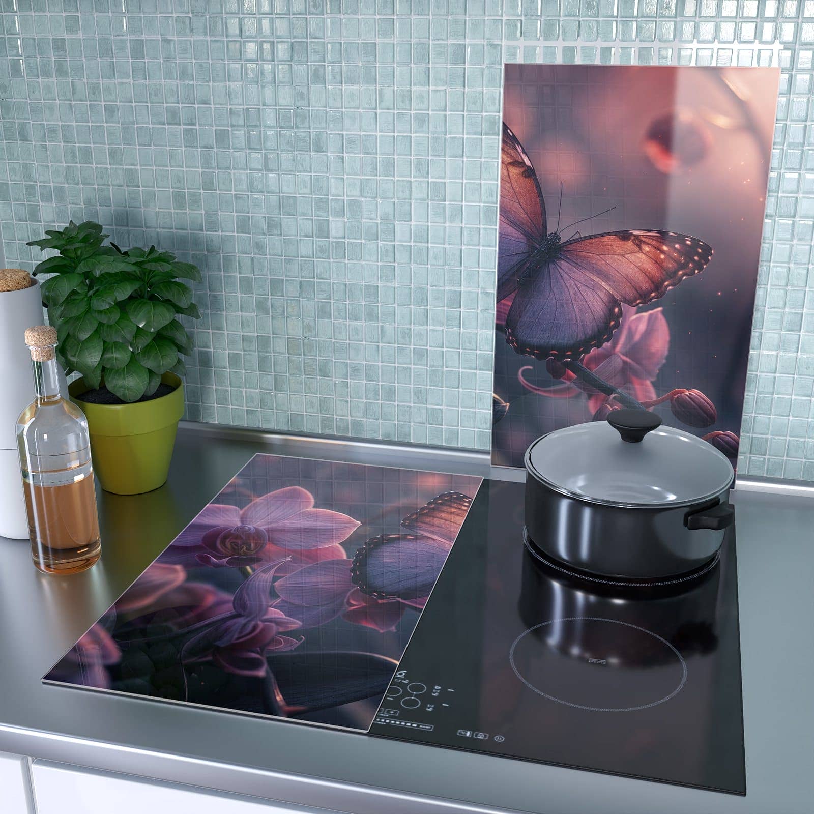 2-teilige Herdabdeckplatten mit Schmetterling Blüte-Motiv als Spritzschutz hinter dem Kochfeld