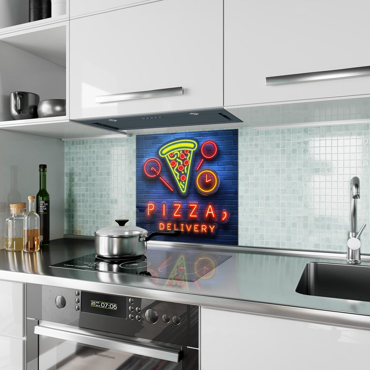 Küchenrückwand aus Glas Pizza in Neonlicht im quadratischen Format als Spritzschutz hinter dem Kochfeld, über dem Fliesenspiegel montiert