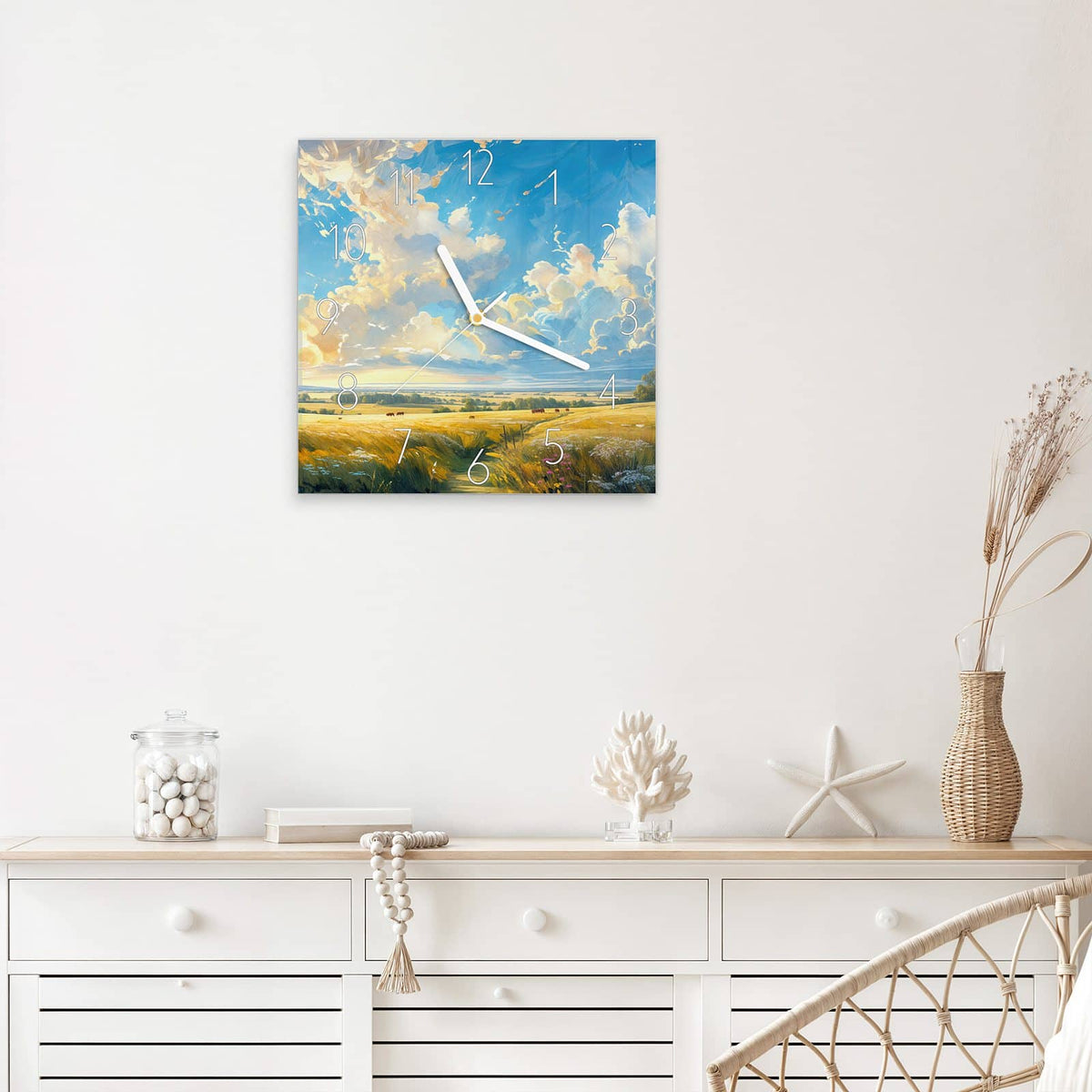 Wanduhr Wolkenhimmel über Feld aus Glas – Quadratisch 30 × 30 cm – Goldenes Feld unter Wolkenhimmel