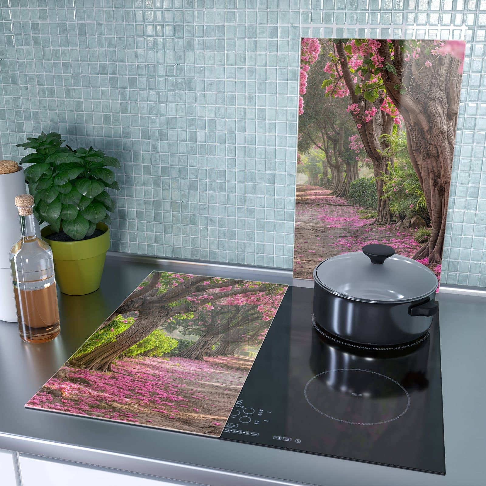 2-teilige Herdabdeckplatten aus Glas mit Blütenallee-Motiv als Spritzschutz hinter dem Kochfeld