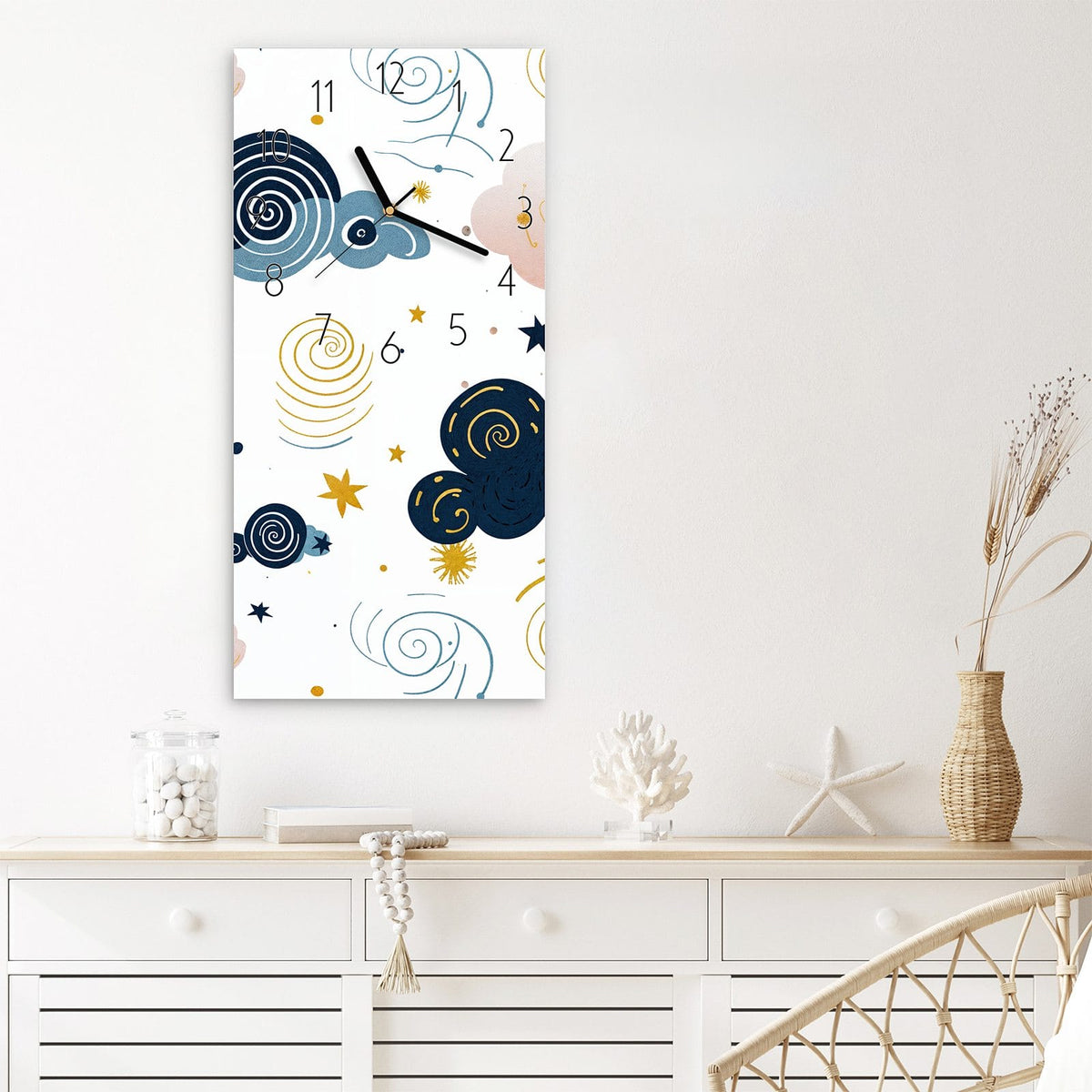 Wanduhr Wirbelwolken Design aus Glas – Hochformat 30 × 60 cm – Blaue Wolken, Spiralen und Sterne