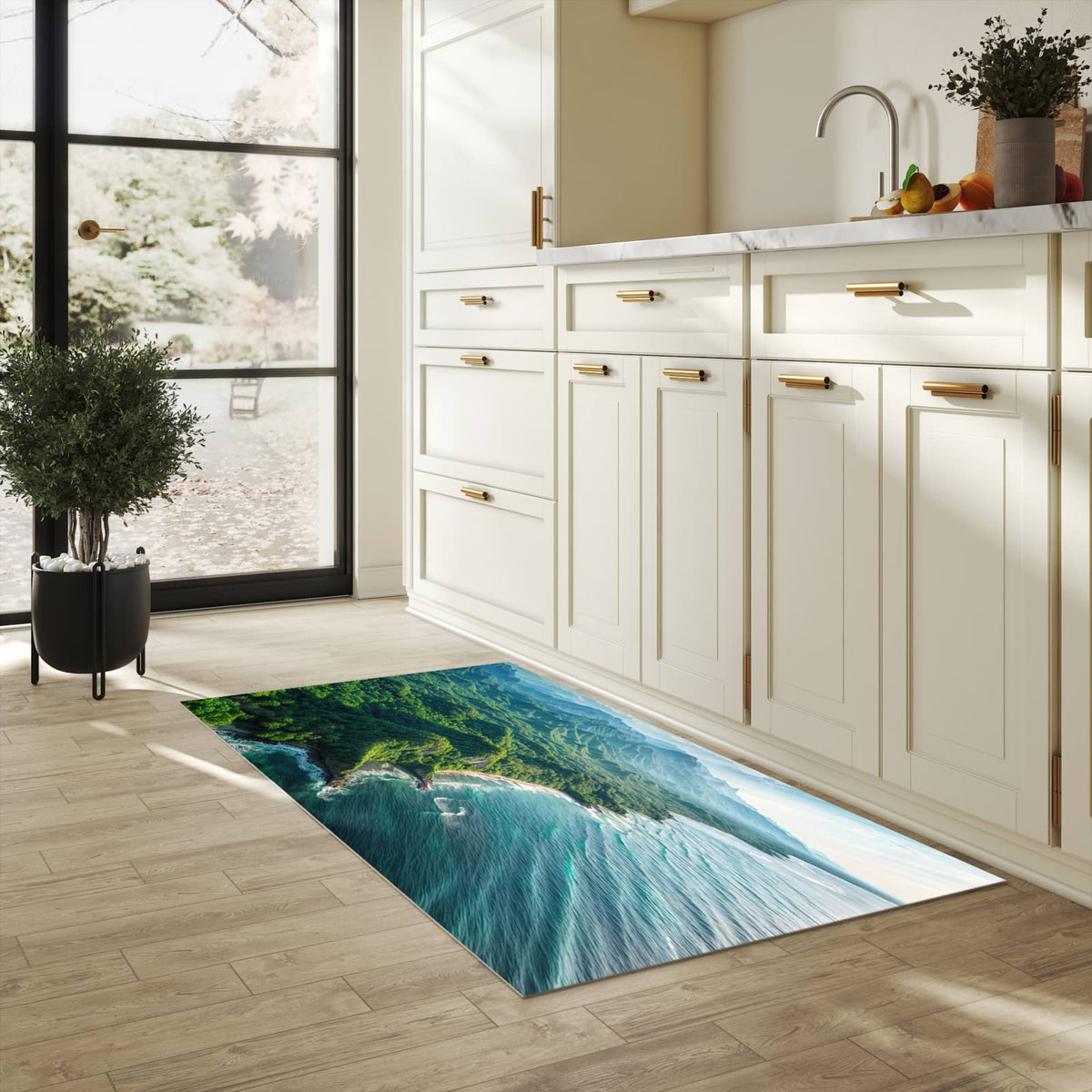 Bodenschonender Bodenläufer-Teppich mit Motiv Küstenlandschaft in heller Küche