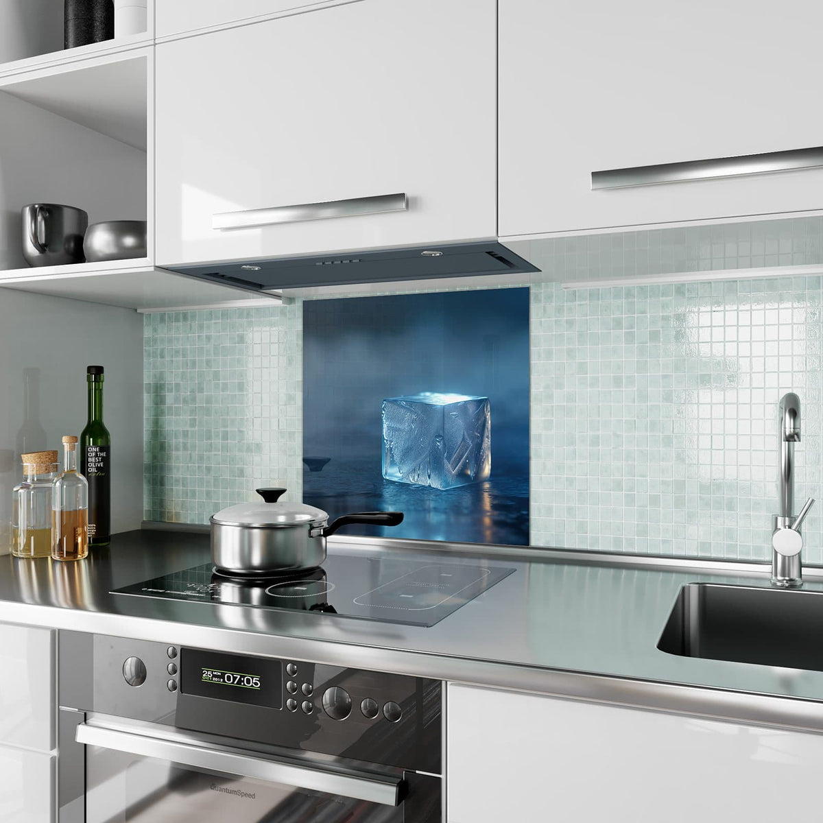 Küchenrückwand aus Glas Blauer Eiswürfel im quadratischen Format als Spritzschutz hinter dem Kochfeld, über dem Fliesenspiegel montiert